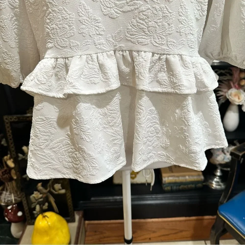 Anthropologies Free the Roses White Rose Tiered Blouse Size M